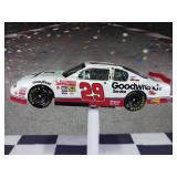 (UNUSED) Kevin Harvick #29 GM Goodwrench Service Plus NASCAR 1:24 Diecast Rookie of the Year""