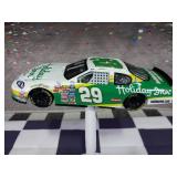 (UNUSED) Jeff Burton #29 Holiday Inn NASCAR Diecast 1:24 Model Car