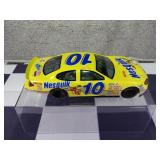 Scott Riggs #10 Nesquik NASCAR Diecast 1:24 Race Car