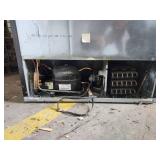 Frigidaire Top-Freezer Refrigerator - Retail: $75