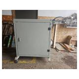Industrial Belt Conveyor System with Control Cabinet - Retail: $1,200