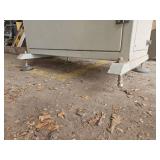 Industrial Belt Conveyor System with Control Cabinet - Retail: $1,200