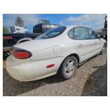 1999 Ford Taurus SE ~ WHITE