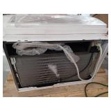 LG 18,000 BTU 208/230V Window Air Conditioner Cools 1,000 Sq. Ft. with Remote, Dehumidifier and in White