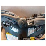 Graco Modes Pramette Travel System, 3-in1 Modular Carseat Stroller Combo, Infant Car Seat Carrier to Toddler Stroller, Includes the SnugRide 35 Car Seat, Ellington - Retail: $390