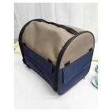 Portable Pet Home Soft-Sided Pet Carrier with leash
