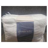 Macouba White Bath Towels for Bathroom Towel Set - White Towels with Stylish Trim, Round Edges - Towels Bathroom Sets, 100% Turkish Cotton, 600 GSM - Bath Towel Set of 6, 2 Bath 2 Hand and 2 Face