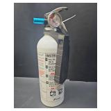 Kidde Boat Fire Extinguisher 5-B:C Rated with Mounting Bracket