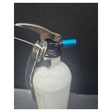 Kidde Boat Fire Extinguisher 5-B:C Rated with Mounting Bracket
