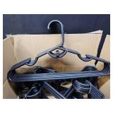 GoodtoU Plastic Clothes Hangers Black,Heavy Duty Coat Hanger Non-Slip Closet Hangers Slim Angled Shoulder Design Space Saving 36 Pack(Matte Black)