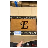 Calloway Mills 104131830 Gabriel Monogram Doormat, 18\" x 30\" (Letter E)