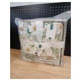 Berkshire Velvetsoft Throw  60 x 80 inches. Daisy - Retail: $24