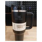 Stanley Quencher H2.0 Flowstate Tumbler 40oz - Retail: $45