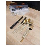 24 Piece Flatware Set - Retail: $35