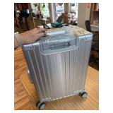 $140 Aluminum Carry On Luggage 22x14x9, TSA Lock, Silver, 20 Inch