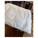 $50 Bedsure Comforter Duvet Insert, King Size, White, 90x102 Inches