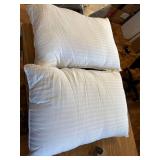$60 Beckham Hotel Collection Bed Pillows Std/Queen Set of 2