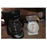 Vtg. Scale and Black & Decker Coffee Maker