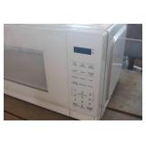 Like New Sharp Carousel Microwave