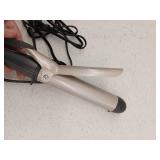 INFINITIPRO by CONAIR Tourmaline Ceramic 1 1/4-inch Curling Iron CD1001