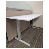 5.10ft Humanscale Modern Rising/ Standing White Desk