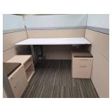 Modern Humanscale Office Cubicle Workstation With 1 Suite and 4 Cubicles