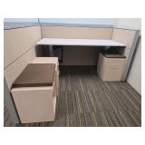 Modern Humanscale Office Cubicle Workstation With 1 Suite and 4 Cubicles
