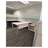 Humanscale Modern Office Cubicle Workstation Woth 1 Suite and Cubicle