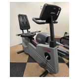 Life Fitness 9500HR Recumbent Exercise Bike