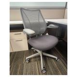 Modern Office Cubicle Set with Storage and Chair