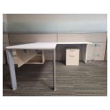 Modern L-Shaped Office Desk with Privacy Panel