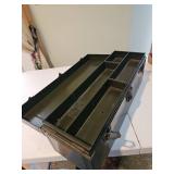19x6x7 metal toolbox with tray
