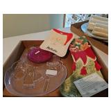 Miscellaneous Christmas plates, fits and Floyd stocking plate, plastic plates