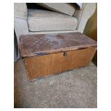 Small wood storage trunk, needs a little repair