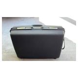Vintage Samsonite Hard Shell Suitcase  - Retail: $35