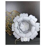 Decorative Metal Heart and White Paper Flower Set