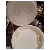 4 Gallon picnic cooler