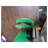 Handheld Seed and Fertilizer Spreader
