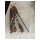 Vintage Irwin Wooden Handle Screwdrivers Set