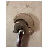Professional T-Handle Pipe Wrench