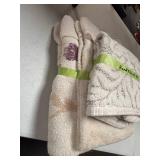 Decorative Hand Towel Set with Lace Pattern