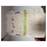 Decorative Hand Towel Set with Lace Pattern