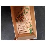 Diamond green light matches.