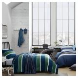 Nautica - Twin/Twin XL Comforter Set, Reversible Bedding with Matching Sham, Medium Weight, Dorm Essentials, Oeko-Tex Certified (Heathered Block Grey)