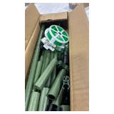 Garden Stakes 16 Inch 70 Pack, Diy 4ft 5ft 6ft 7ft 8ft Tomato Stakes Plastic Coated Metal Plant Sticks Stakes Supports with 40 Connectors 30 Rotatable Clips for Indoor Outdoor Plants Vegetable - Retai