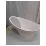 Shnuggle Modern White Plastic Baby Bath Tub