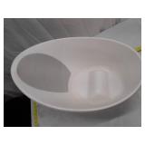 Shnuggle Modern White Plastic Baby Bath Tub