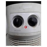 Honeywell HHE360WWMV1 Electric Space Heater 1500W, slight damage, works