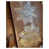 Eccliy Snowflake Placemat Set, 15 Inch Vinyl, Gold, 12 Pcs