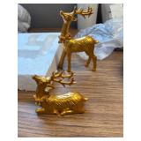 2PCS Christmas Deer Pendant Bedding & Gold Deer Resin Home Decor